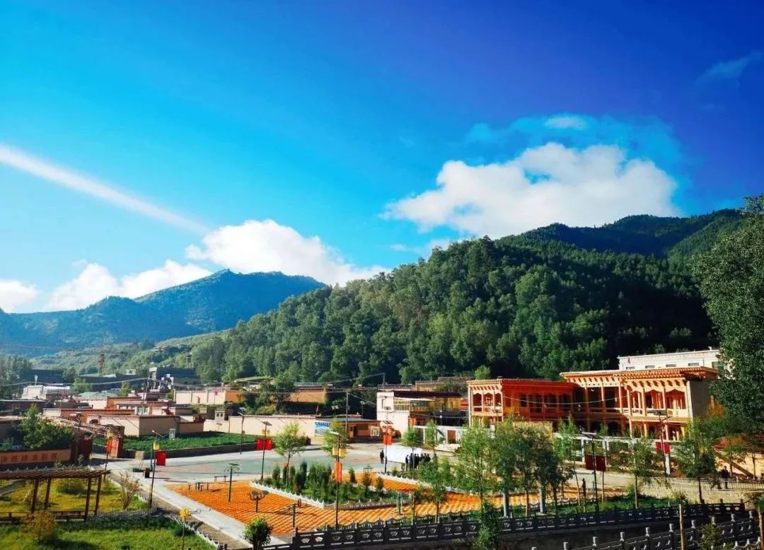 藏王故里冰川之乡,藏王故里避暑天堂