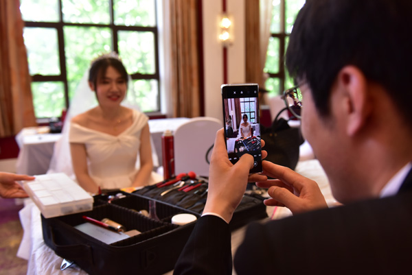 最美情缘婚礼红色衣服,最美情缘军婚婚礼现场