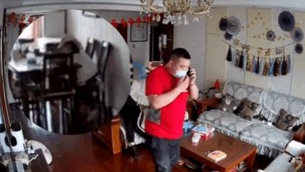 暖哭！“快递叔叔救妈妈danwu送空调，请您别怪他”