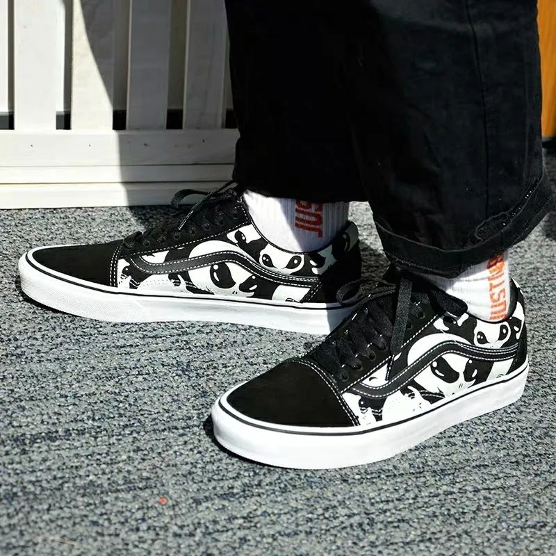 为什么全世界都在“求裤子链接”?而有人也借此交友