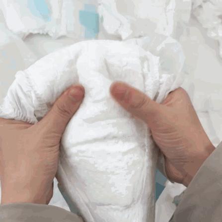 老人说天热了别用尿不湿了怎么说,老人不肯穿尿不湿晚上小便怎么办