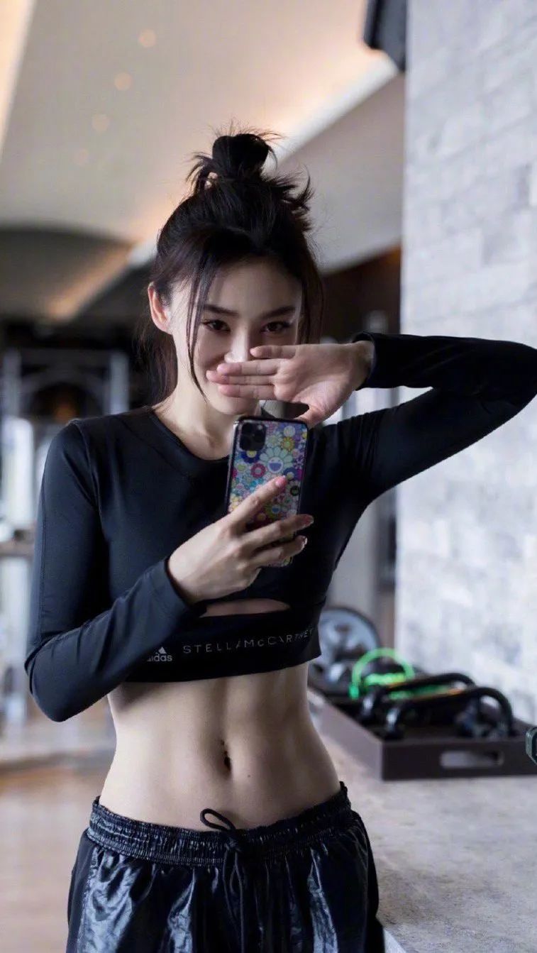 马甲线教程视频动作要领,腰腹肌训练马甲线要领