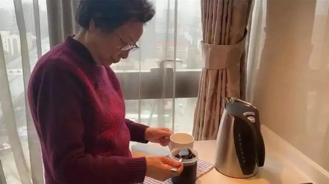 文化和自然遗产日|国医大师，邹氏肾科医术非遗传承人邹燕勤教授抗疫纪实