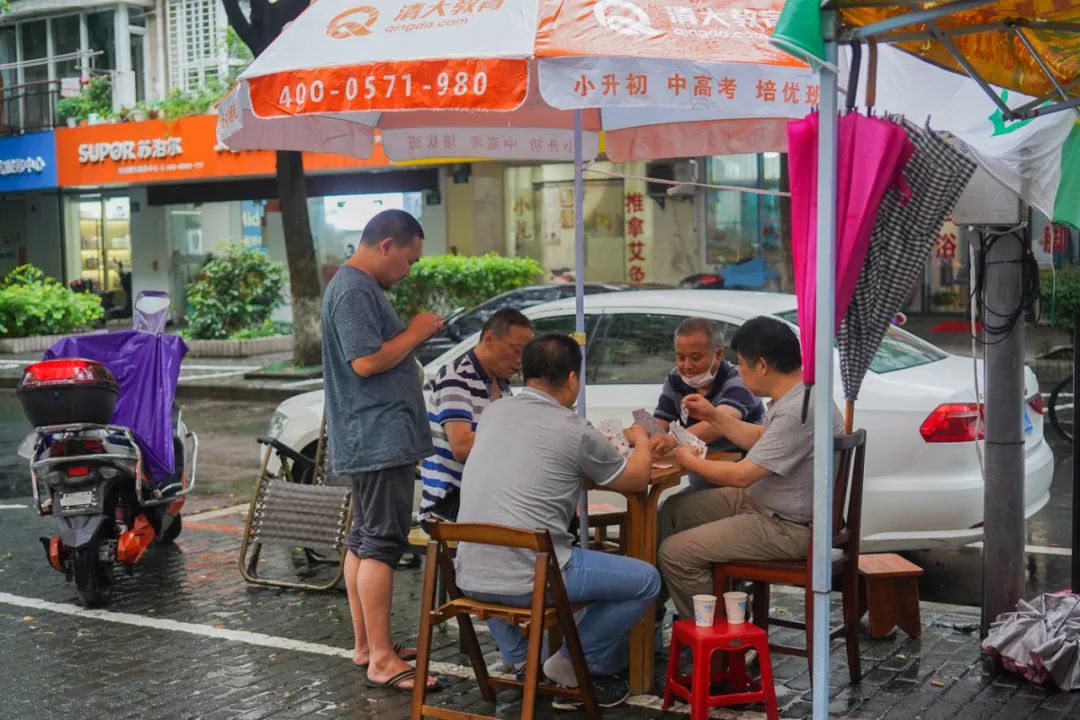 30年老店卤鸡,30年老字号温州八珍烤鸡