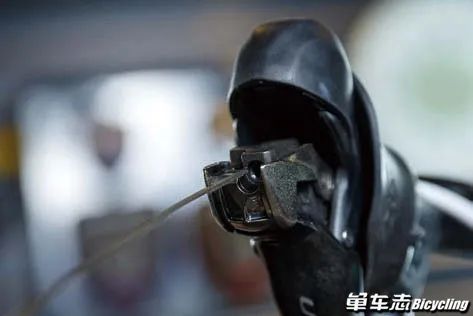 什么时候换刹车线,全刹变速线和刹车线多久一换