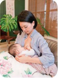 新手妈妈简单好学的哺乳姿势,11个月宝宝妈妈应该怎么哺乳姿势