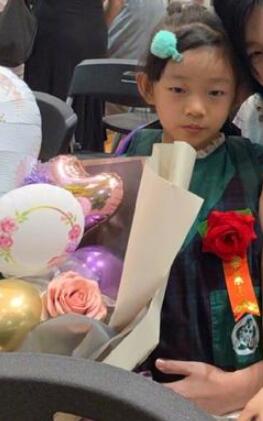 44岁大s现身,43岁大s最新照片