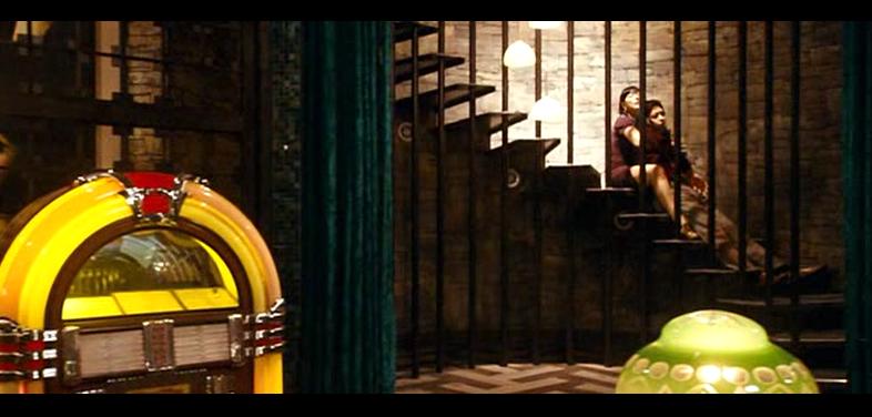 此片堪称，绿茶婊劈腿N男的大型修罗场