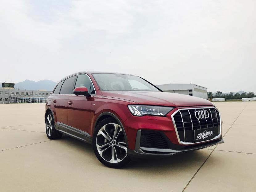 全新奥迪Q7试驾：我承受了改款车型不该承受之重