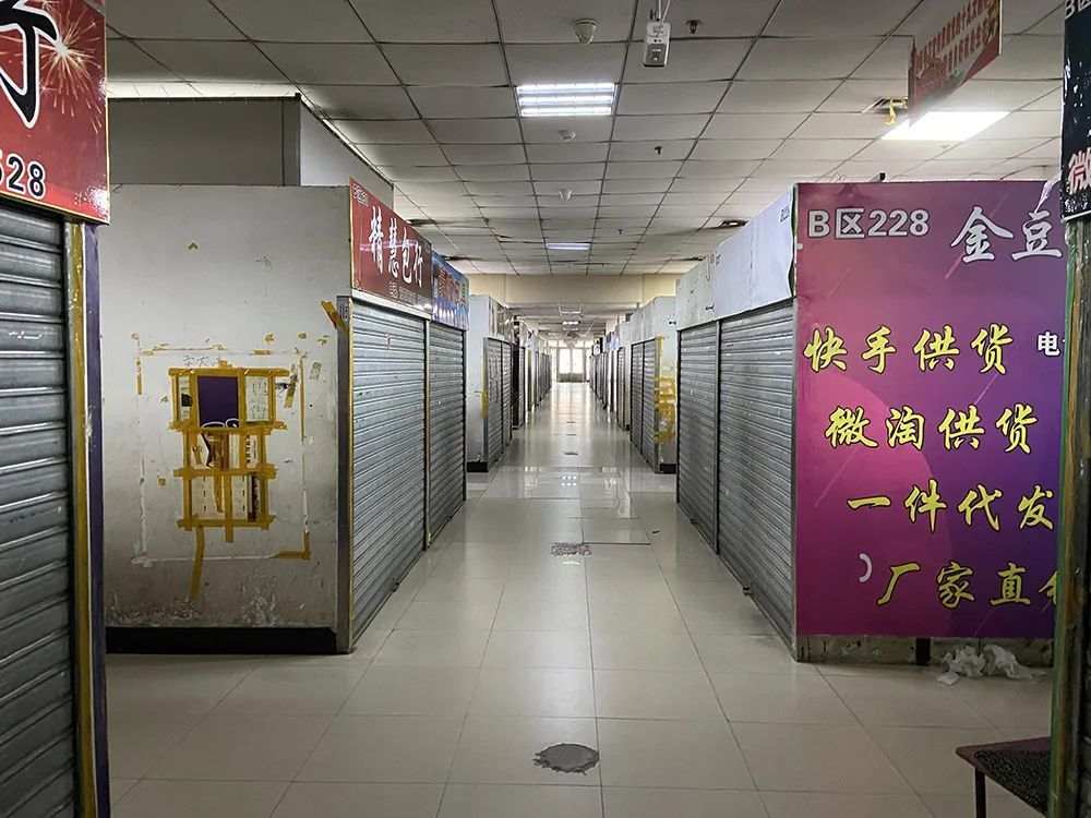 假冒lv包行政处罚案件,广西查出售卖假lv包包