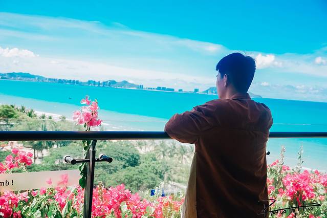 涓変簹椋炶秺鍏夊勾,涓変簹鐩涘鏃跺厜