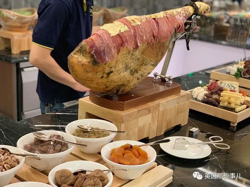 越南黄金打造酒店,越南全镀金酒店