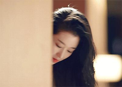 徐睿知倒钩眼线妆,金秀贤徐睿知魔女作品