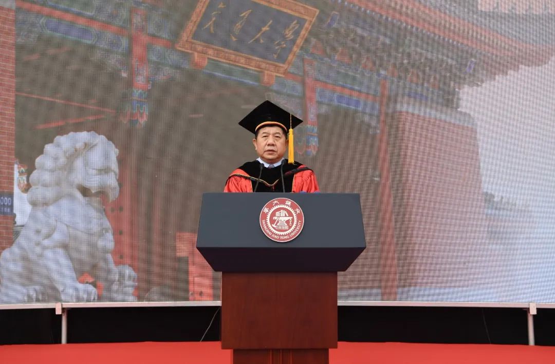 上海交大校长毕业发言,上海交通大学校长毕业典礼