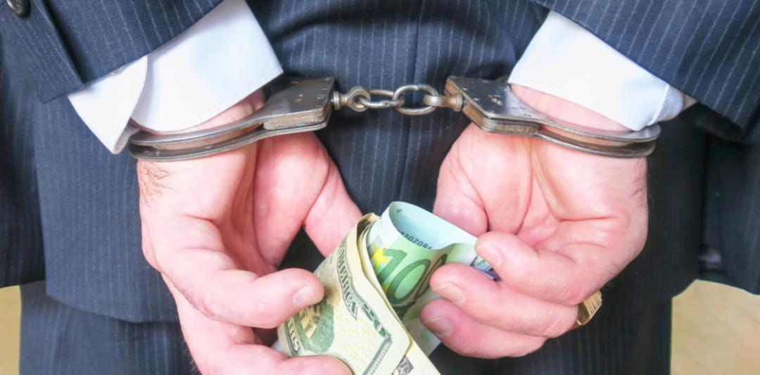 韩国朋友借名表送给了对象,咋办?