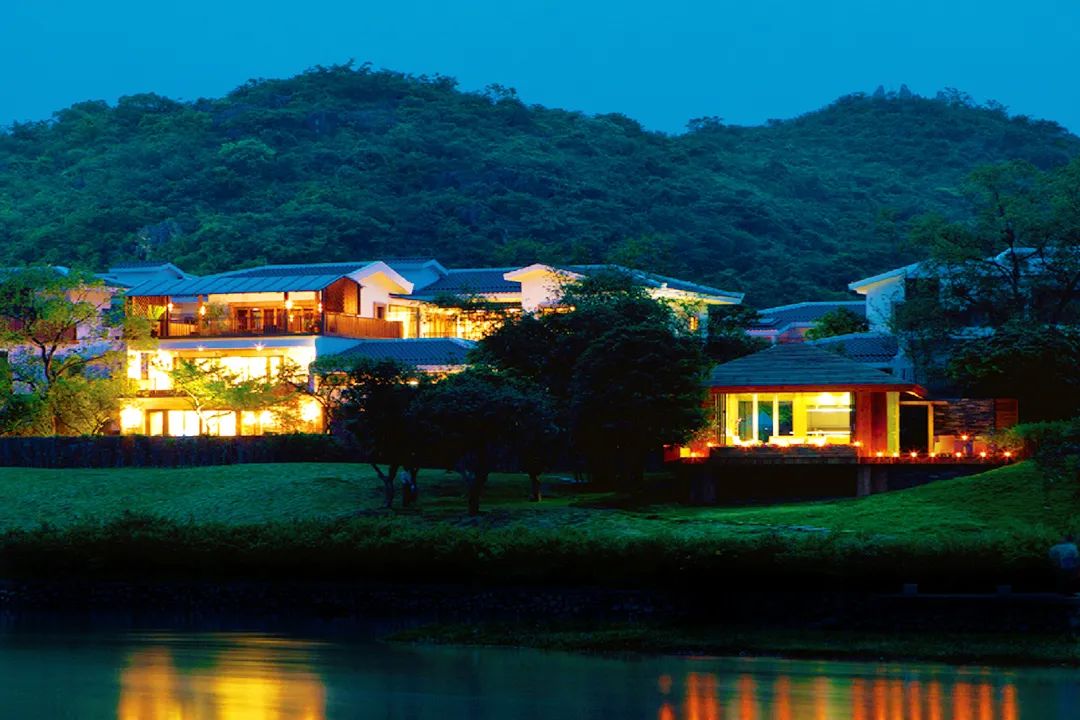 比买一送一还划算，全年不涨价！享山水画里329㎡双卧别墅，玩皮划艇漂流