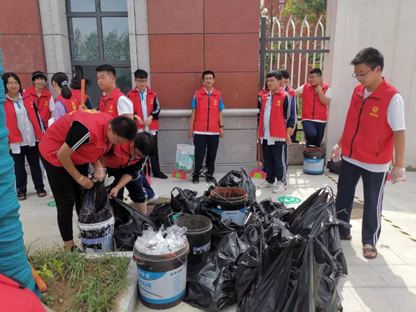 美化环境志愿者,美化校园志愿者