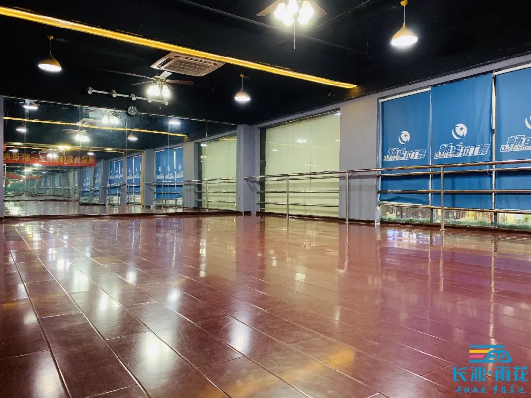 放假哪里有学游泳的地方,放假哪里游泳最好玩