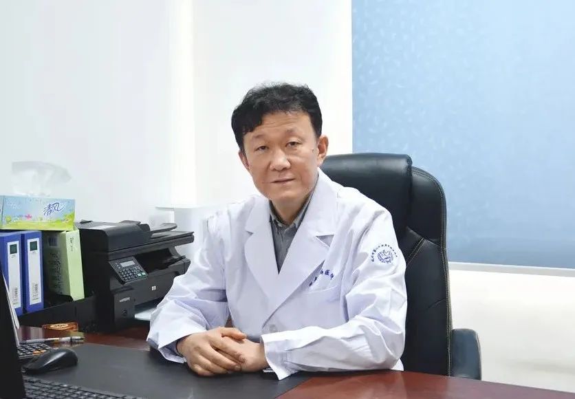 【专家在身边】“一触即发”的痛，她已10多年没有笑过……这病为何久治不愈？