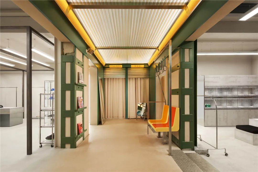 一个把“纽约地铁”搬到上海老建筑里的时尚买手店