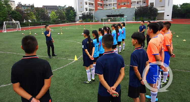 青少年足球夏令营开放报名,江苏省青少年足球夏令营