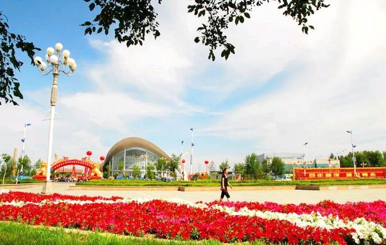 博州精河县夜景,精河县拍艺术照