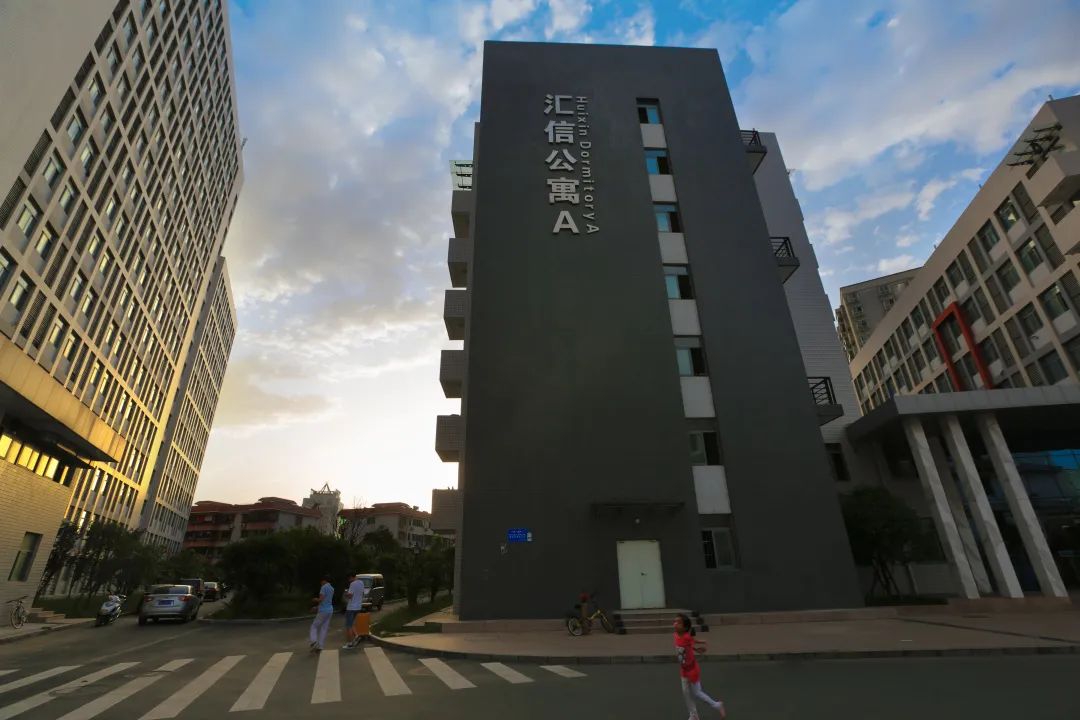 湖北医药学院有单招吗,湖北医药学院报名需要什么