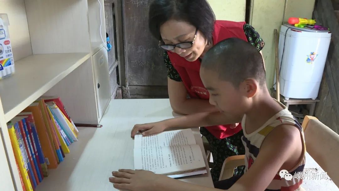 免费送桌子椅子,免费送电脑椅