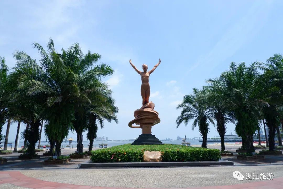 泡温泉爬山休闲的好去处,泡温泉沙雕