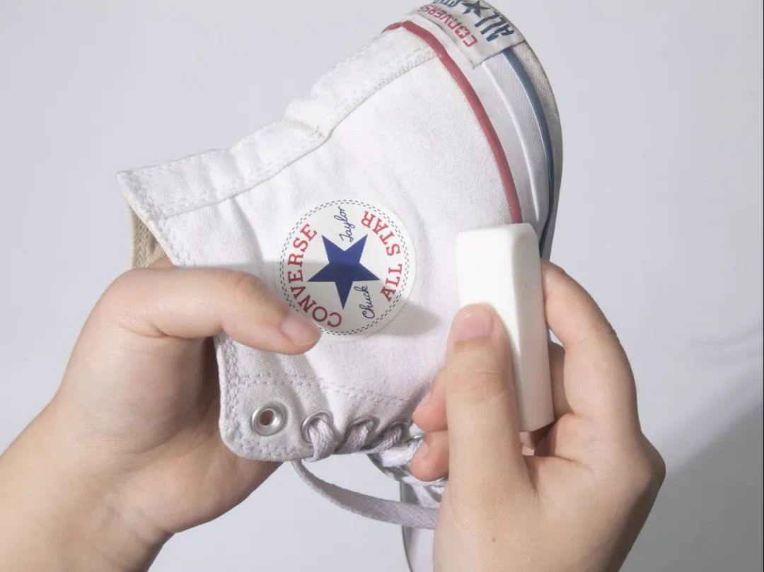 鞋脏了怎么才能去污渍,网面小白鞋脏了小妙招