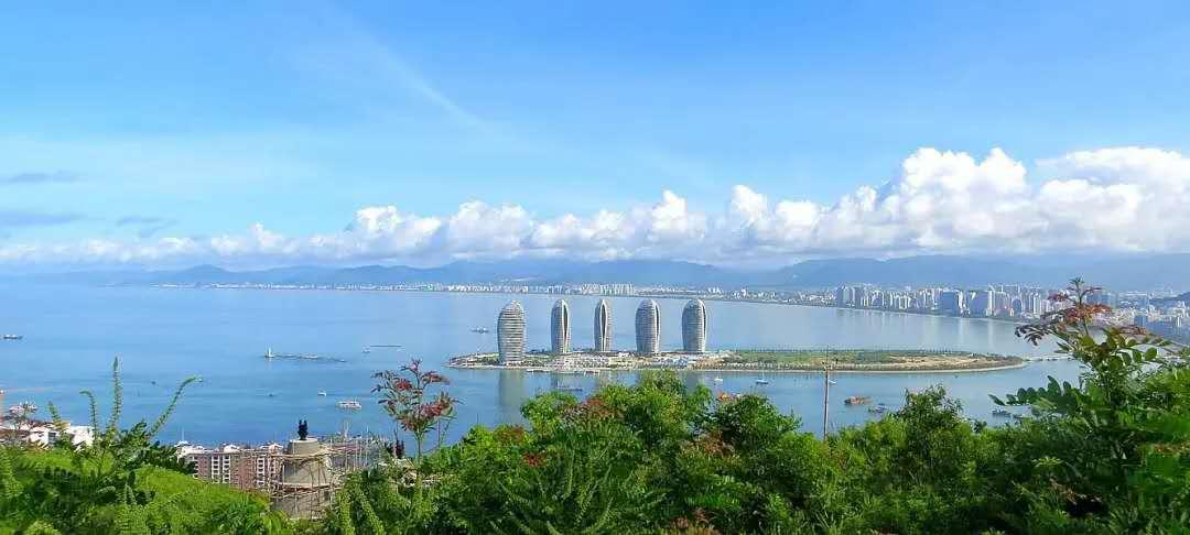 三亚跨境免税购是买啥呢,三亚跨境免税商城在哪里