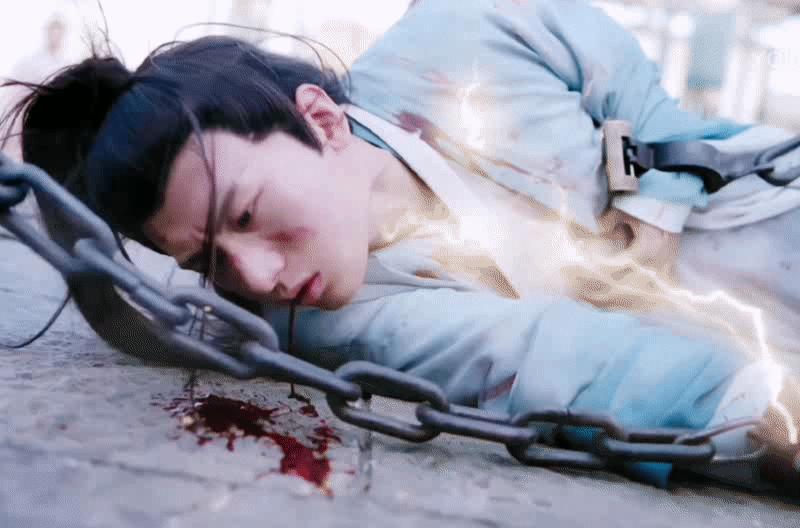 琉璃被浇开水大结局,琉璃让成毅爆火了吗