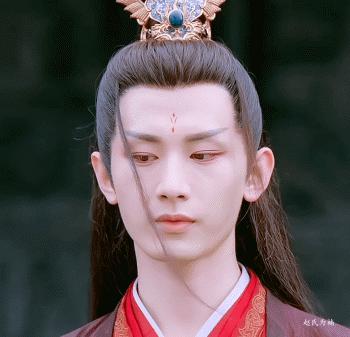 琉璃让成毅受的委屈,琉璃被浇开水后续