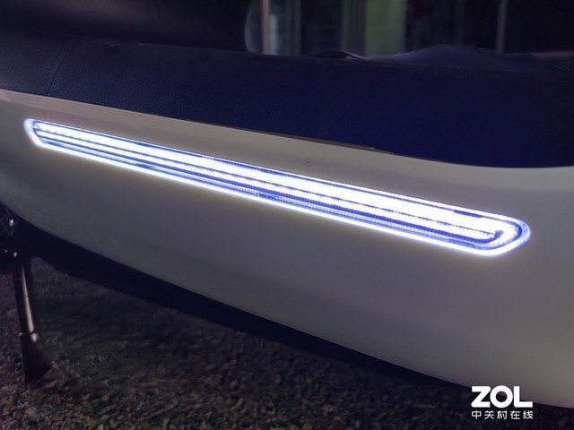 雅迪电动车冠能m9测评,雅迪冠能m8深度评测