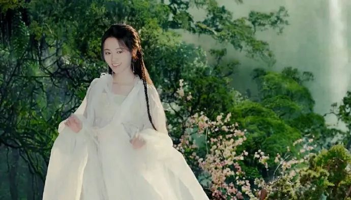 95后小花古装扮相最美的,95后小花作品