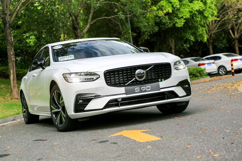 2020款全新沃尔沃s90试驾视频,顺应时代的改变