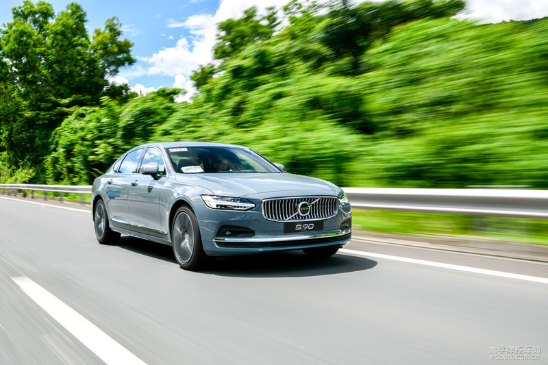 2020款全新沃尔沃s90试驾视频,顺应时代的改变