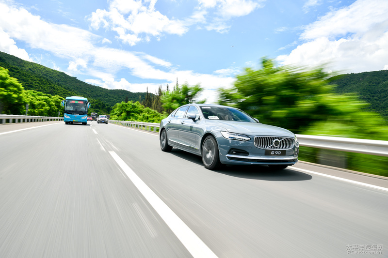 2020款全新沃尔沃s90试驾视频,顺应时代的改变