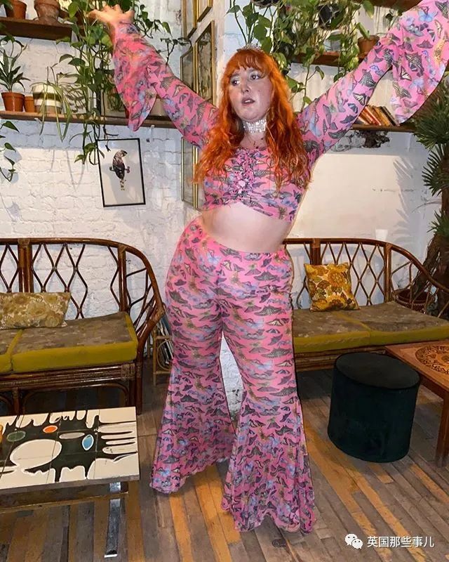 英国星二代大码网红开喷父母：对我体重太苛刻，你们是节食文化的帮凶