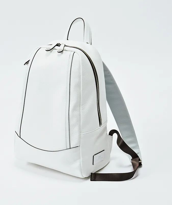 不只是实用，双肩包更要“玩出彩”