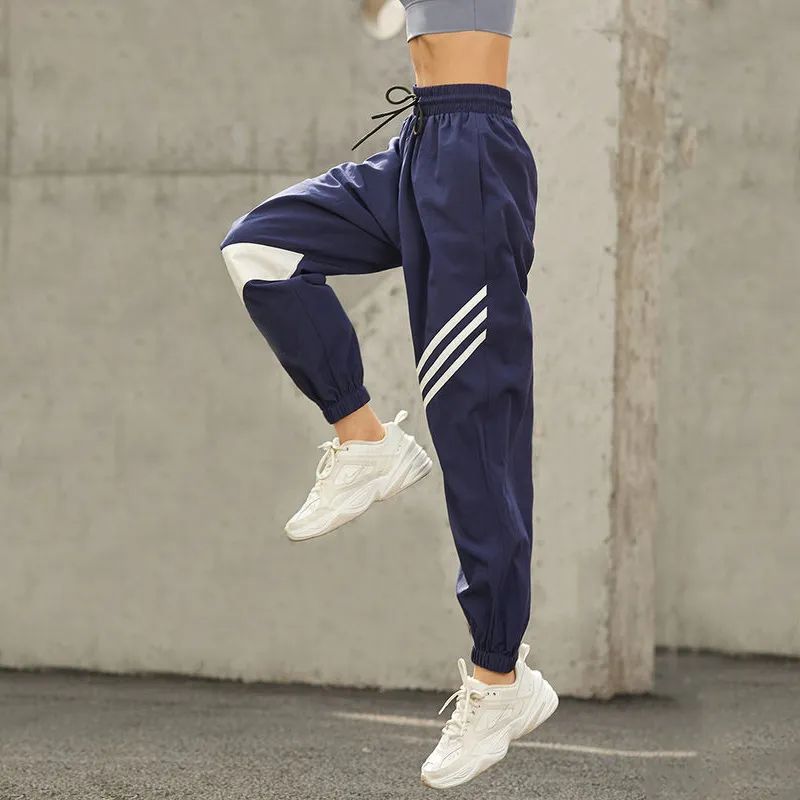 女团显瘦神裤穿搭,女团风宽松阔腿牛仔裤