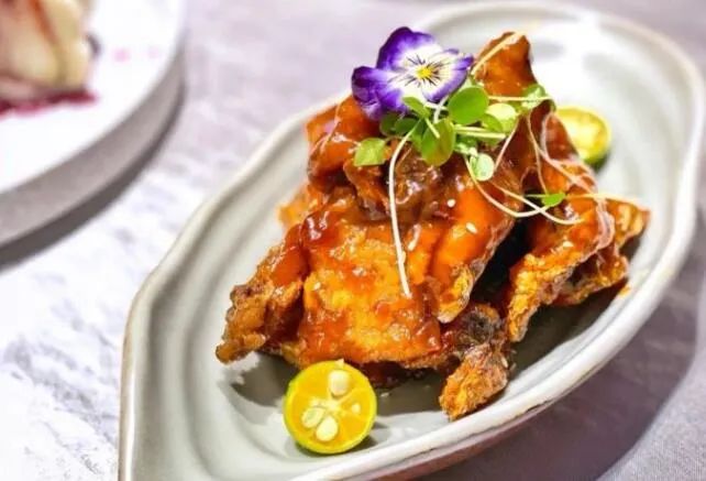 聚餐适合的菜品,小聚招牌炒鸡