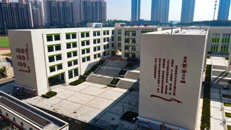 秋高气爽景致新！晋城这所新学校令人称奇