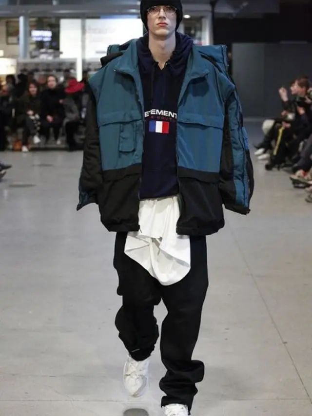 男朋友寄的包裹里的信,男朋友寄的包裹礼物