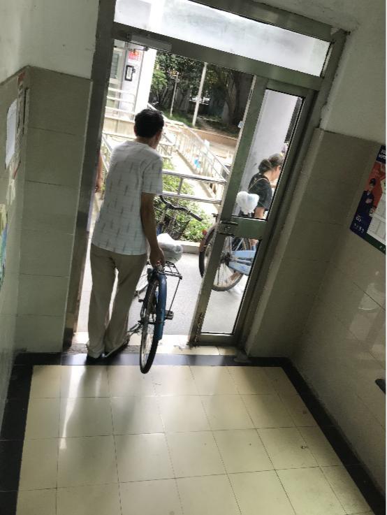 迷路了怎么瞬移回家,如何正确通过四岔路口非机动车