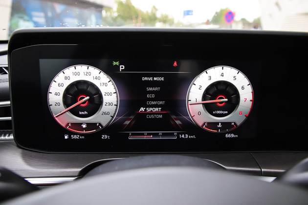 起亚k5凯酷试驾高速,起亚k5凯酷270t百公里加速