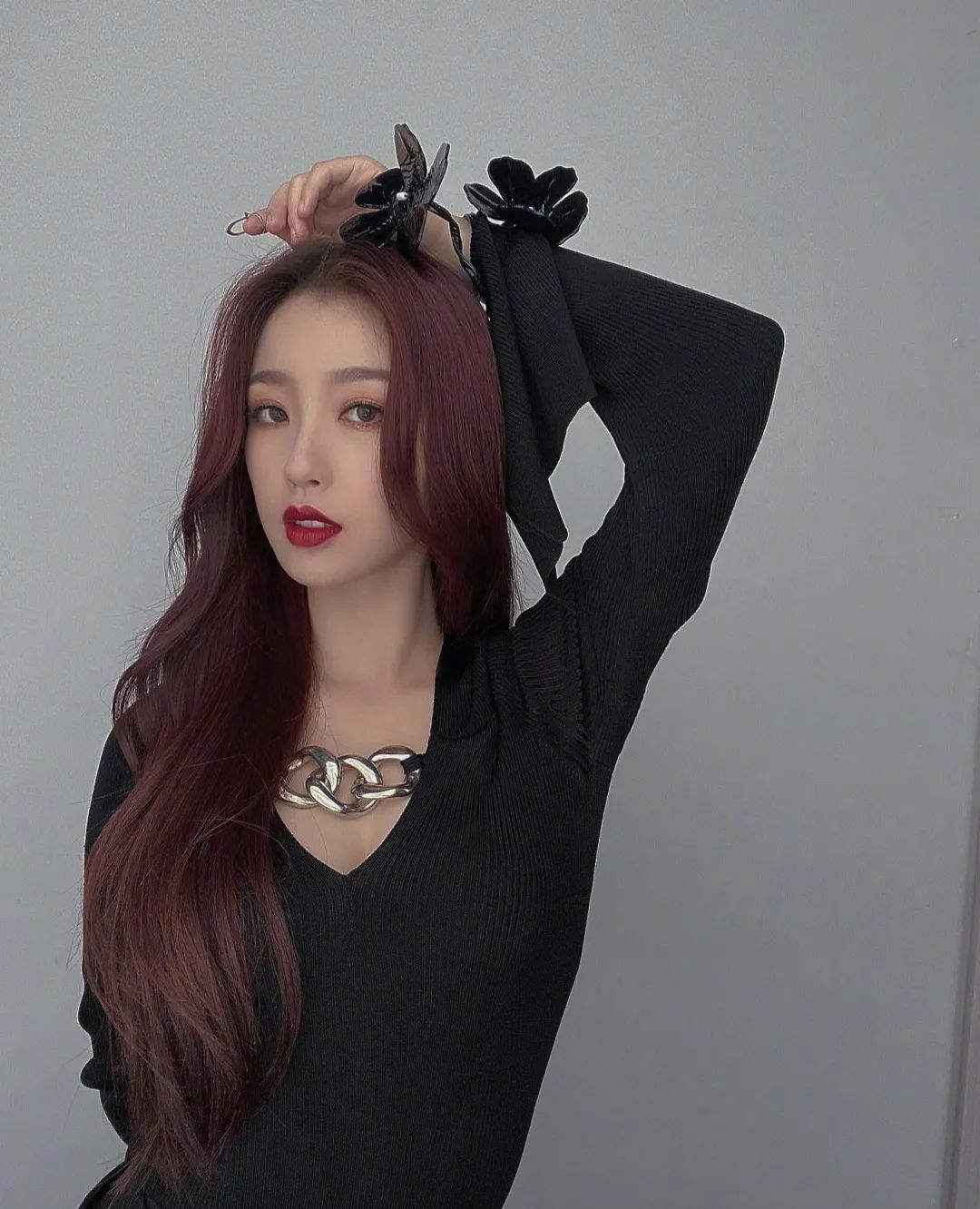 最新秋季穿搭攻略一件卫衣就够了,初秋穿搭秋冬卫衣