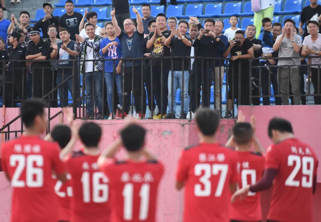 足球队坍塌事故,中国足球塌方