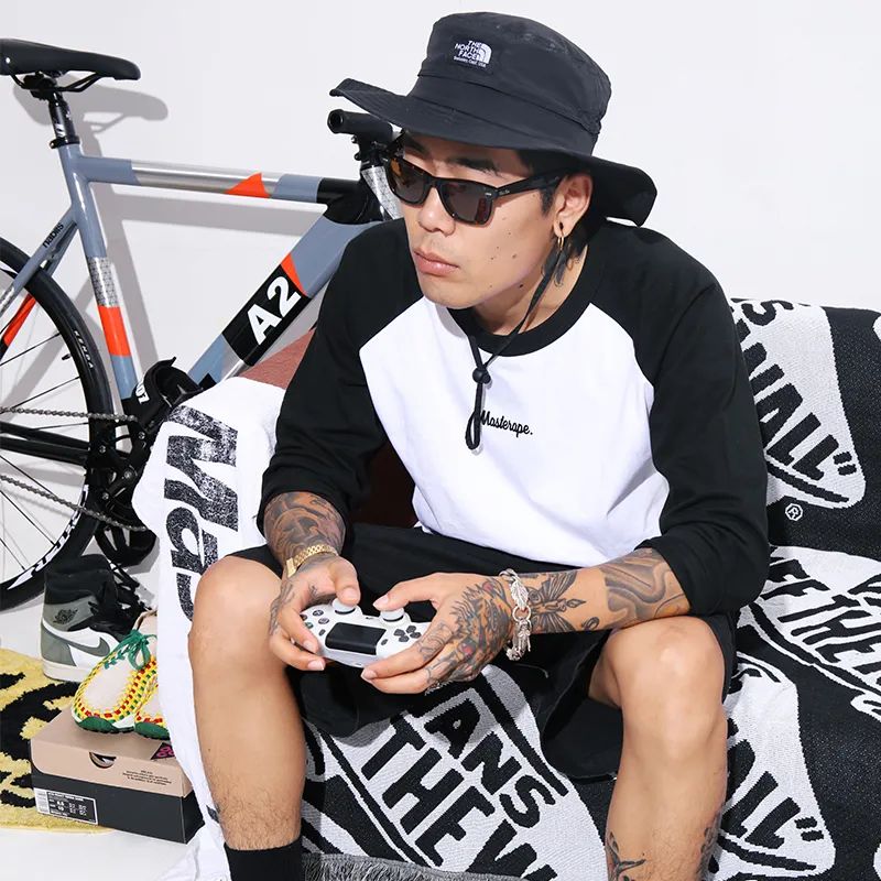 在学校买东西需要带什么,在教室里买东西