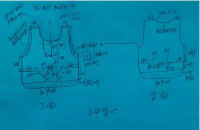 最新款小孩背心的织法,女宝宝带帽毛背心的织法